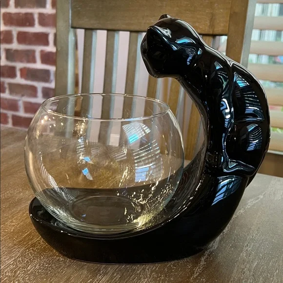 Vintage Cat & Fishbowl Display Decor - Picture 2 of 4